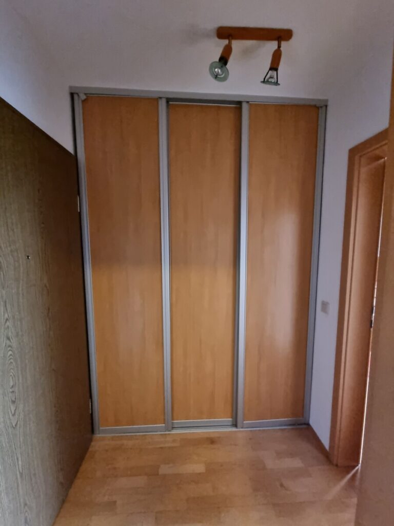 Einbauschrank